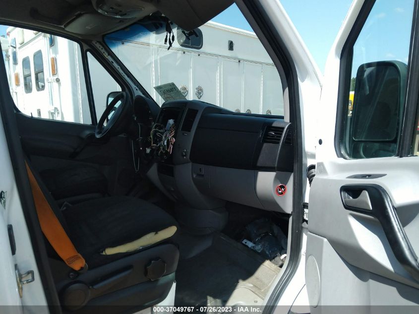 2015 MERCEDES-BENZ SPRINTER CARGO VANS WD3PE7CC2FP164729