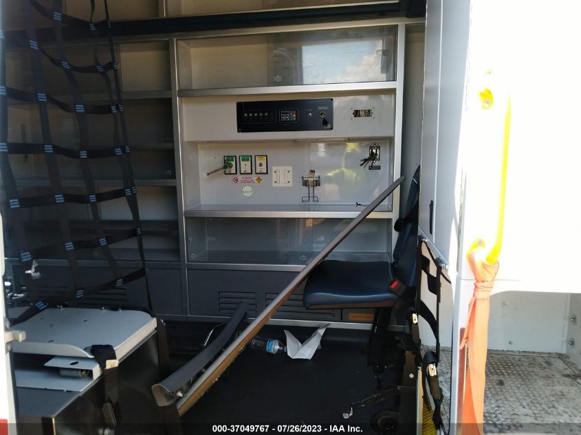 2015 MERCEDES-BENZ SPRINTER CARGO VANS WD3PE7CC2FP164729