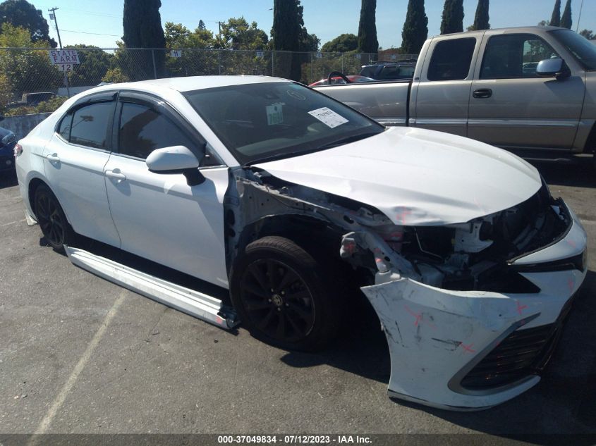 2022 TOYOTA CAMRY LE - 4T1C11AK7NU625992