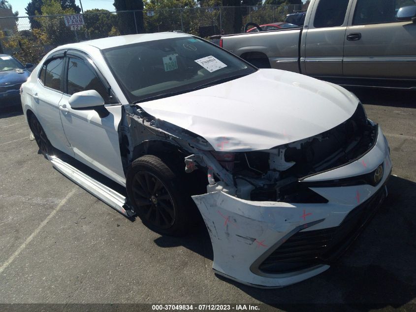 2022 TOYOTA CAMRY LE - 4T1C11AK7NU625992