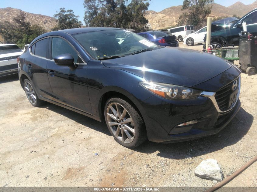 2018 MAZDA MAZDA3 4-DOOR TOURING - 3MZBN1V30JM245413