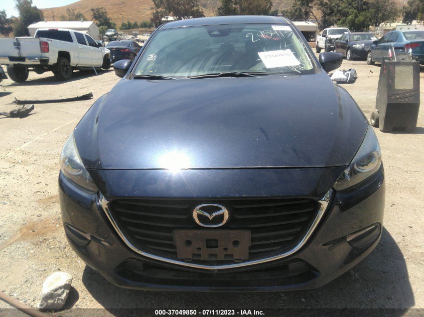 2018 MAZDA MAZDA3 4-DOOR TOURING 3MZBN1V30JM245413