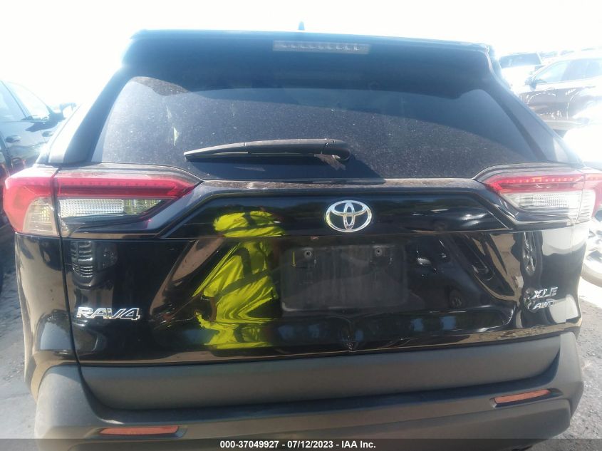 2021 TOYOTA RAV4 XLE - 2T3P1RFV2MC144171