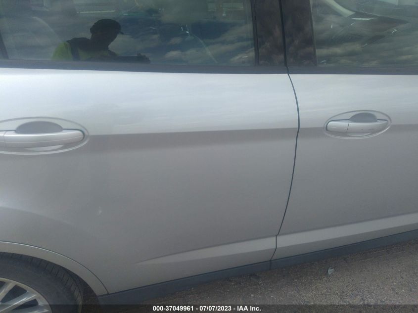 2014 FORD C-MAX HYBRID SE - 1FADP5AU7EL520008