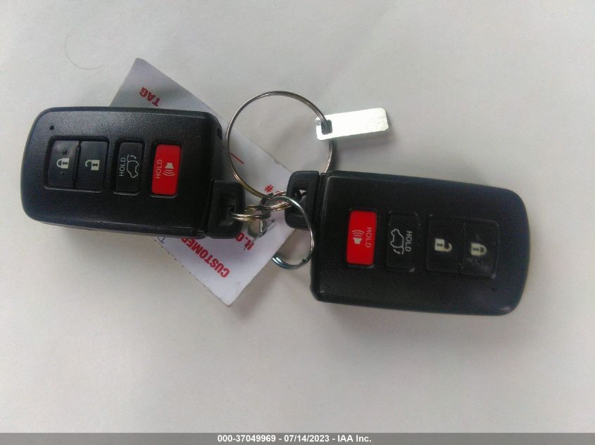 2017 TOYOTA RAV4 XLE - JTMRFREVXHJ714755