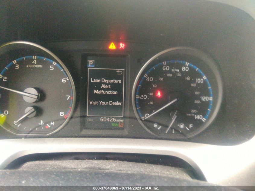 2017 TOYOTA RAV4 XLE - JTMRFREVXHJ714755