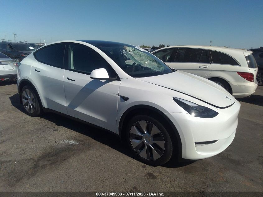 2023 TESLA MODEL Y LONG RANGE - 7SAYGAEE2PF783880