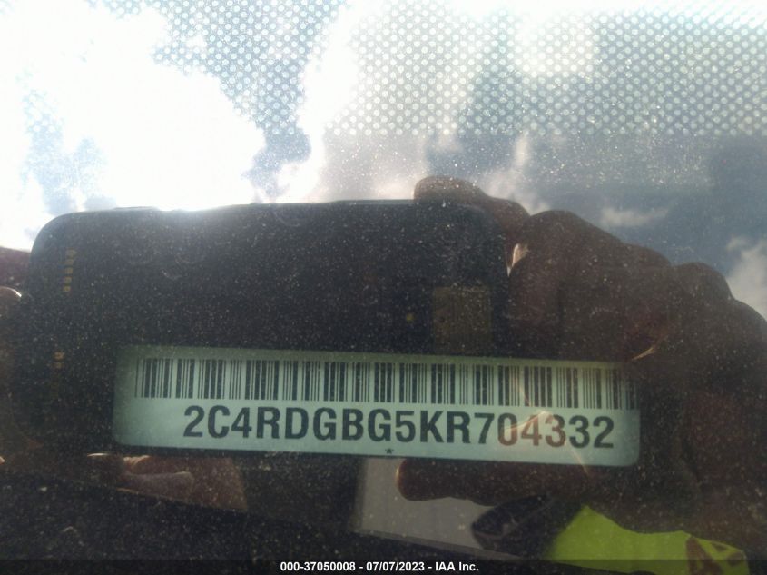 2019 DODGE GRAND CARAVAN SE - 2C4RDGBG5KR704332