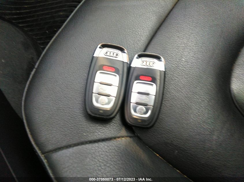 2013 AUDI A4 PREMIUM - WAUBFAFLXDN006120