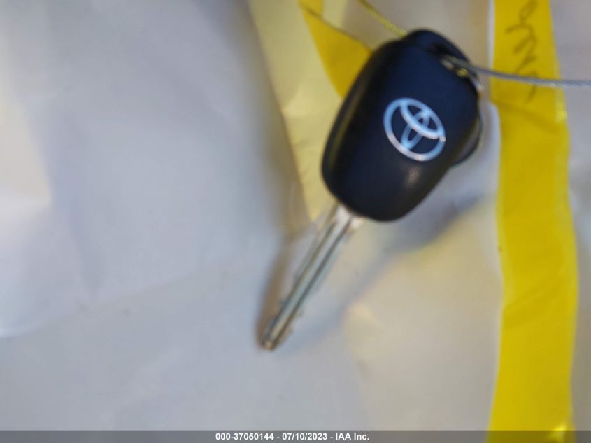 2015 TOYOTA HIGHLANDER LE - 5TDBKRFH5FS148736