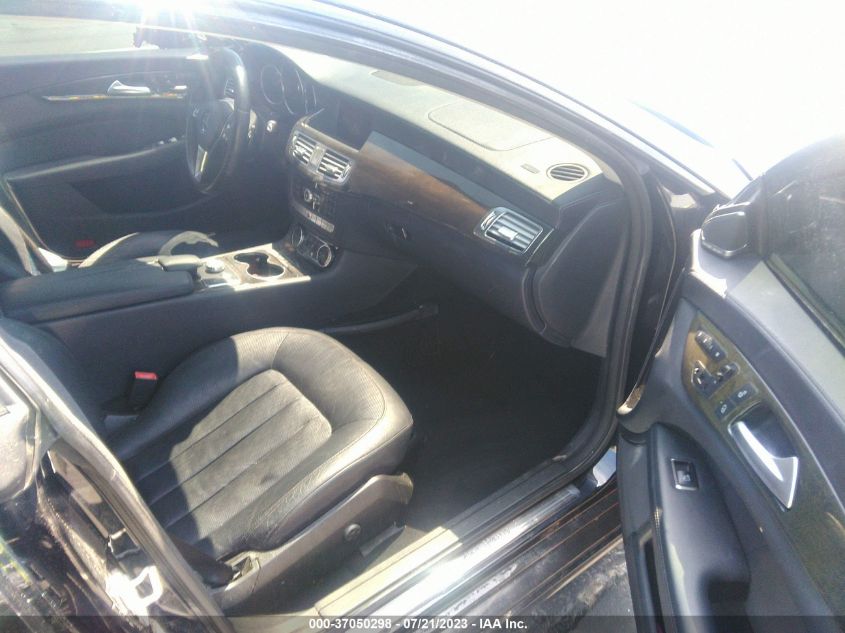 2013 MERCEDES-BENZ CLS-CLASS CLS 550 WDDLJ7DB8DA071807