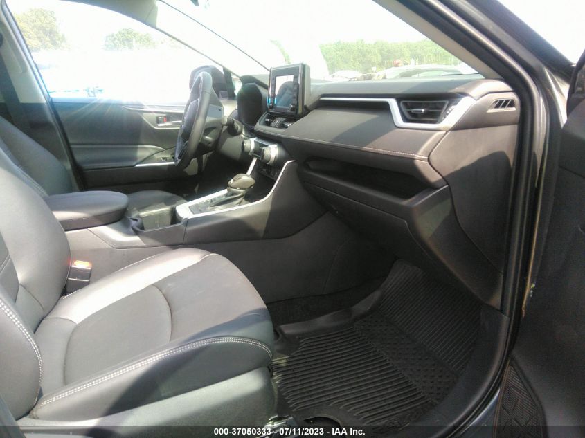 2022 TOYOTA RAV4 XLE PREMIUM - 2T3A1RFVXNW318381