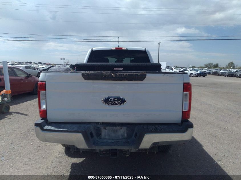 2017 FORD SUPER DUTY F-250 SRW LARIAT/PLATINUM - 1FT7W2BT4HEE32024