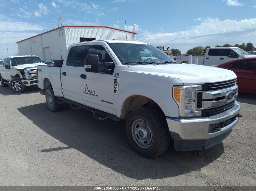 2017 FORD SUPER DUTY F-250 SRW LARIAT/PLATINUM - 1FT7W2BT4HEE32024