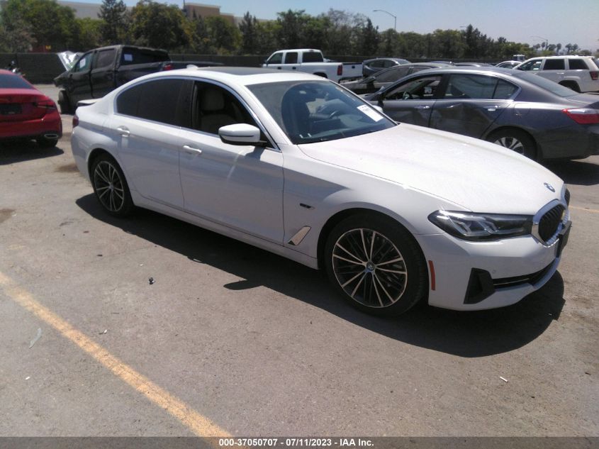 2022 BMW 5 SERIES 530E - WBA13AG06NCK92053