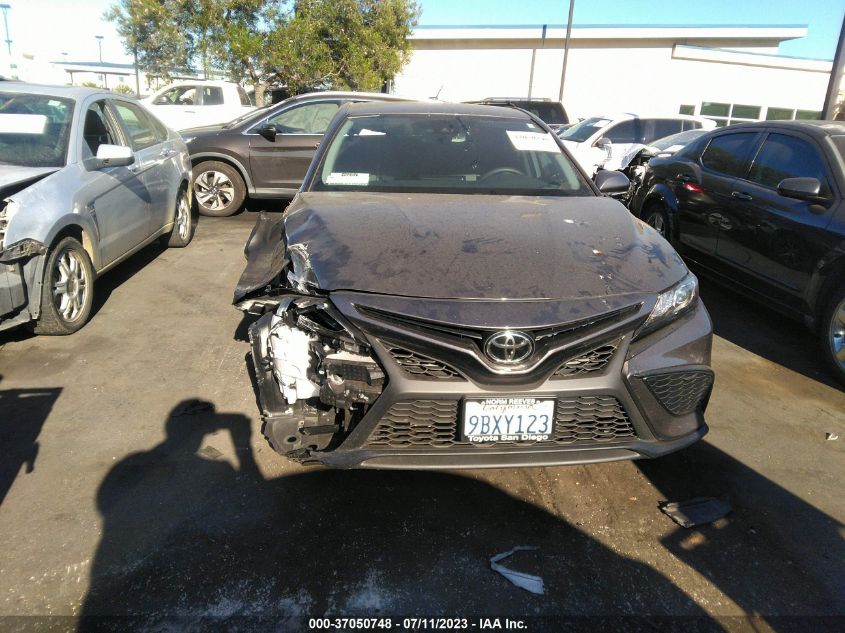 2022 TOYOTA CAMRY SE - 4T1T11AK6NU689750