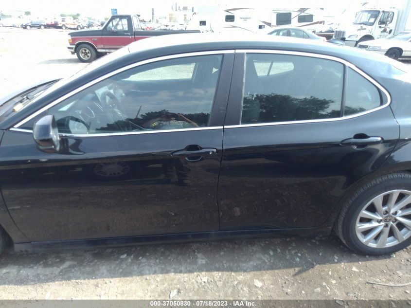 2021 TOYOTA CAMRY LE - 4T1C11AK3MU558175