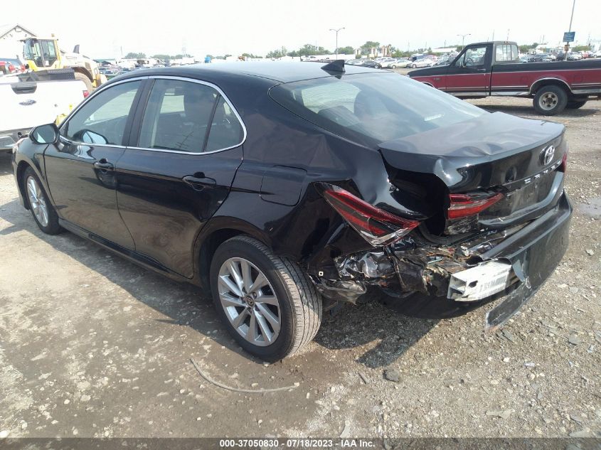 2021 TOYOTA CAMRY LE - 4T1C11AK3MU558175