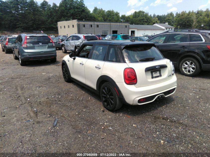 2016 MINI COOPER HARDTOP 4 DOOR S - WMWXU3C58G2D28695