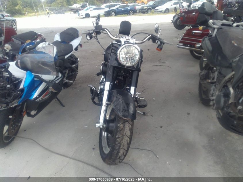 2013 HARLEY-DAVIDSON FLSTFB FATBOY LO 1HD1JNV12DB035437