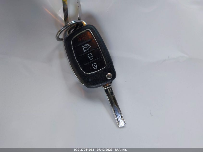 2016 HYUNDAI TUCSON SE - KM8J33A44GU161125