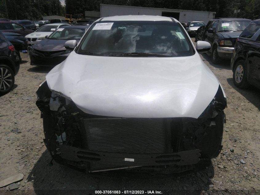 2019 KIA SORENTO LX - 5XYPG4A31KG539329