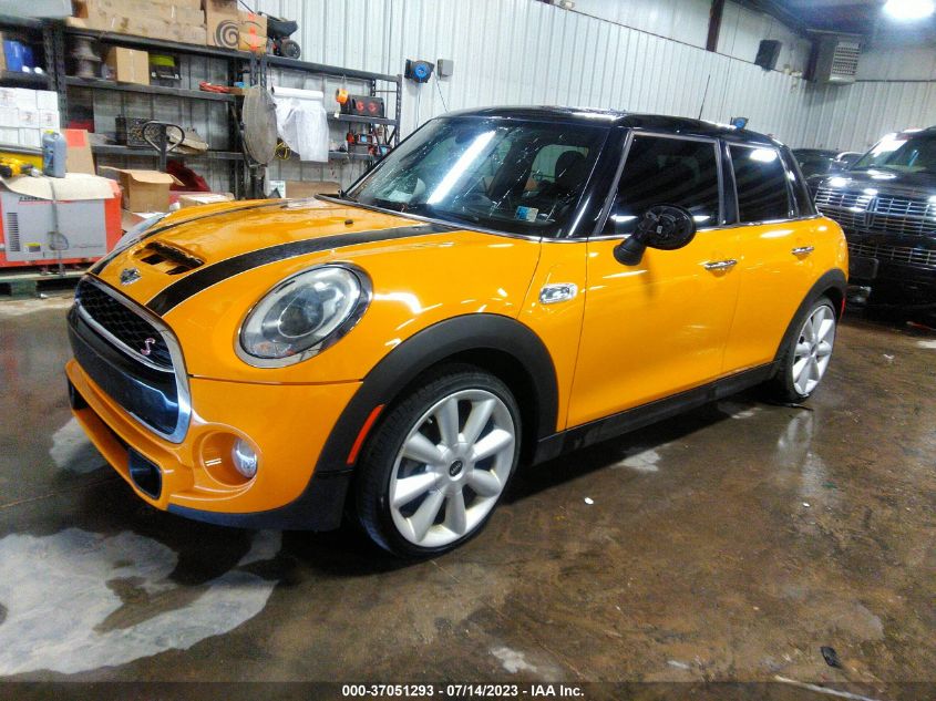 2015 MINI COOPER HARDTOP 4 DOOR S WMWXU3C58FT892160