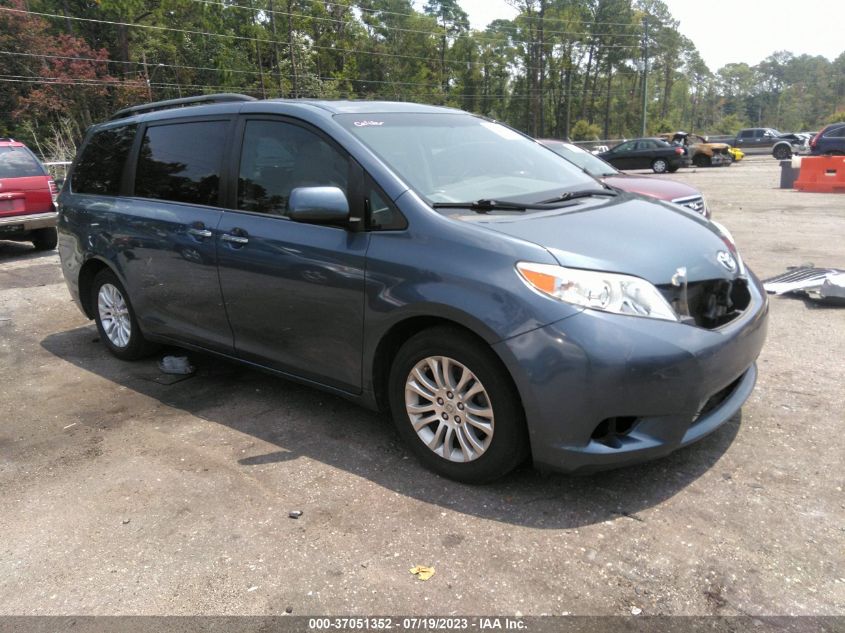 2015 TOYOTA SIENNA XLE/XLE AAS/LTD - 5TDYK3DC3FS664043