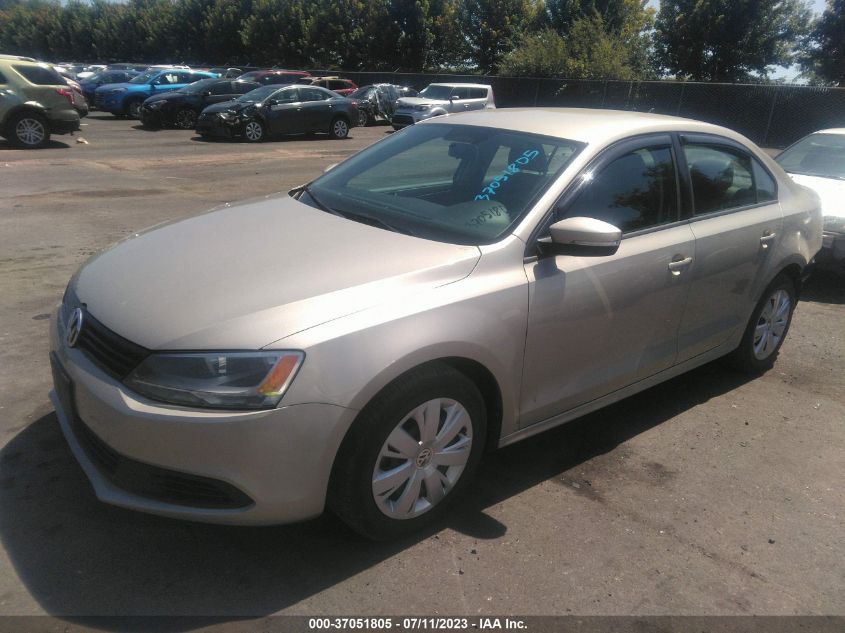 2014 VOLKSWAGEN JETTA SEDAN SE - 3VWD17AJ5EM279350