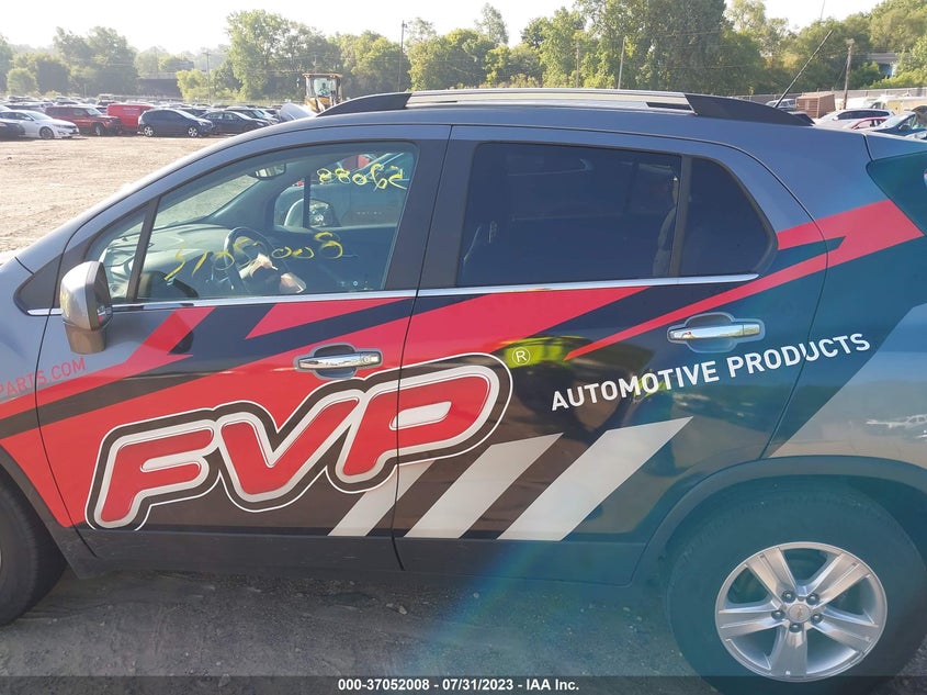 VIN KL7CJLSB6KB855025 2019 CHEVROLET TRAX LT