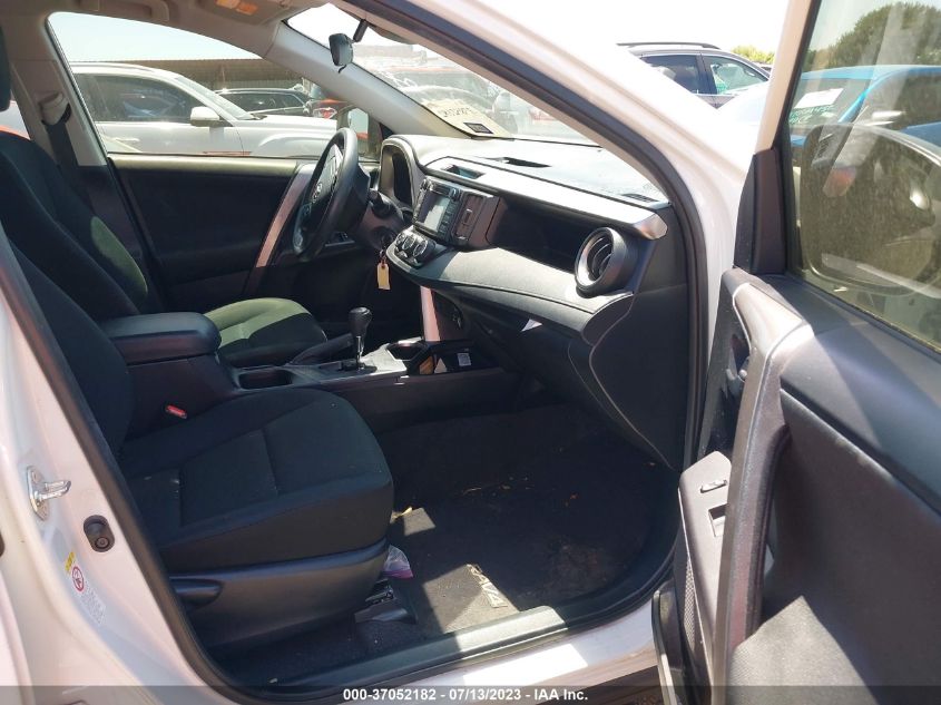 2018 TOYOTA RAV4 LE - JTMZFREV3JJ187633