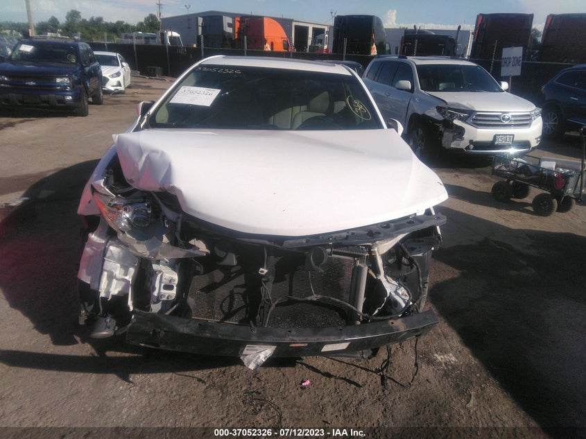 Auction sale of the 2012 TOYOTA CAMRY , vin: 4T1BF1FK1CU505284, lot number: 37052326