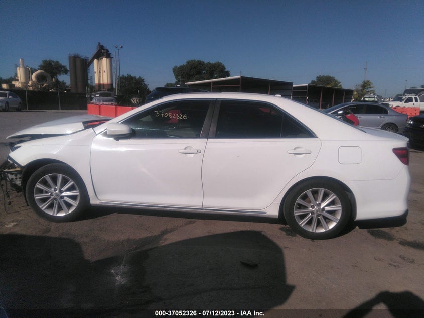 Auction sale of the 2012 TOYOTA CAMRY , vin: 4T1BF1FK1CU505284, lot number: 37052326