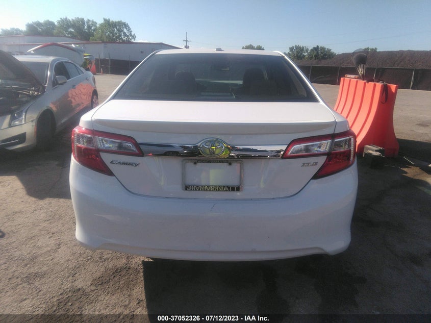 Auction sale of the 2012 TOYOTA CAMRY , vin: 4T1BF1FK1CU505284, lot number: 37052326