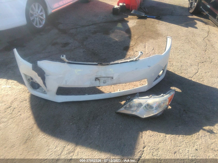 Auction sale of the 2012 TOYOTA CAMRY , vin: 4T1BF1FK1CU505284, lot number: 37052326