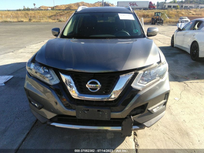 2017 NISSAN ROGUE SV - KNMAT2MT1HP525194
