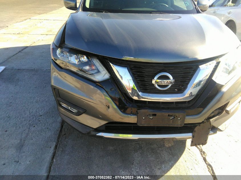 2017 NISSAN ROGUE SV - KNMAT2MT1HP525194