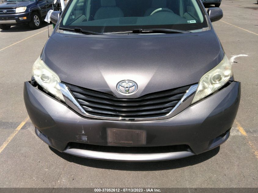2013 TOYOTA SIENNA LE - 5TDKK3DC7DS398920