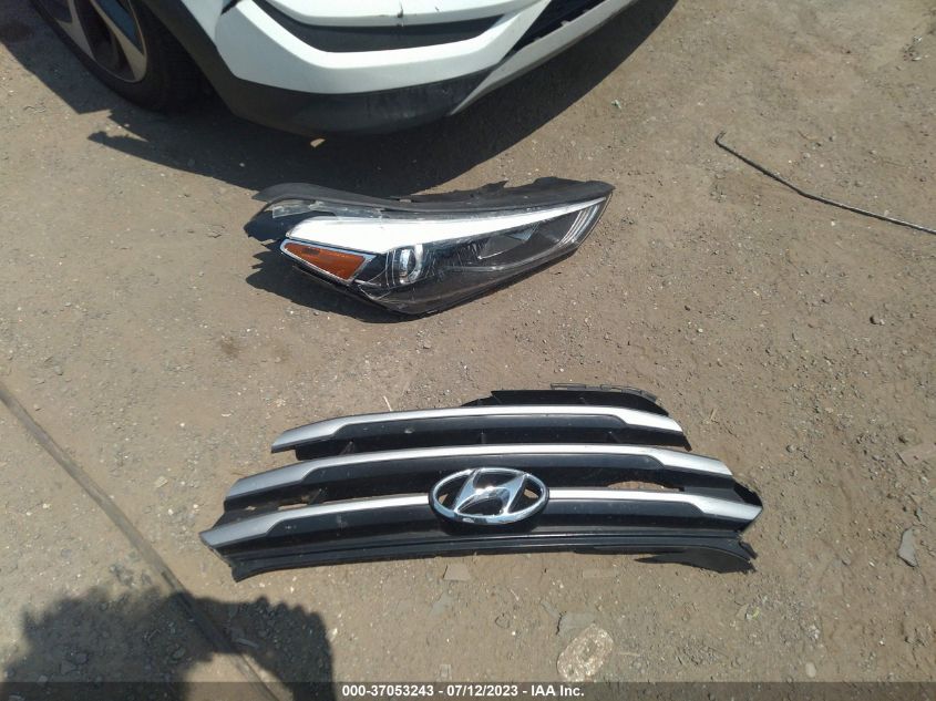 2017 HYUNDAI TUCSON VALUE - KM8J3CA23HU570068