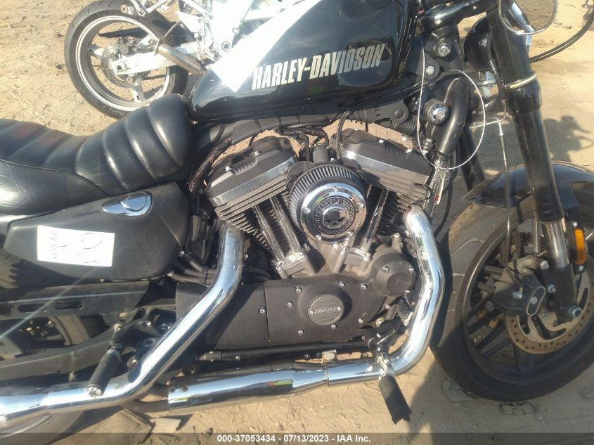 2017 HARLEY-DAVIDSON XL1200 CX - 1HD1LM310HC437111