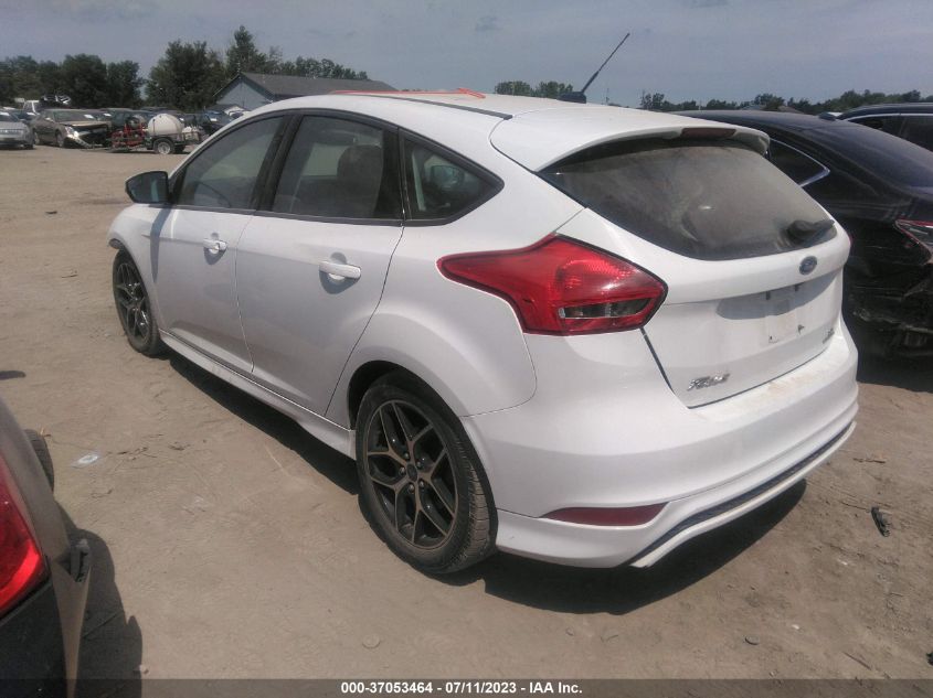 2015 FORD FOCUS SE - 1FADP3K2XFL290435