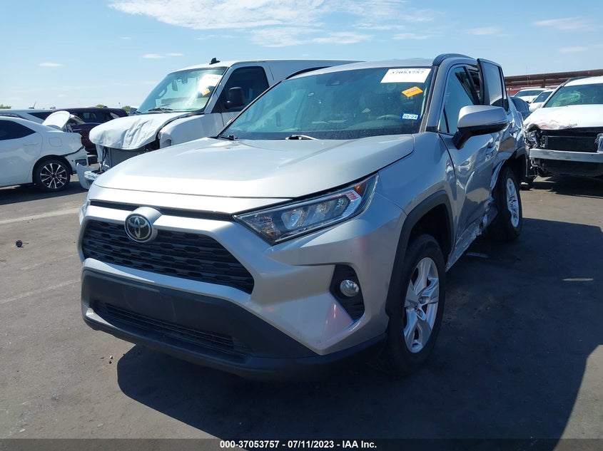 VIN 2T3W1RFV9MW116331 2021 TOYOTA RAV4 XLE