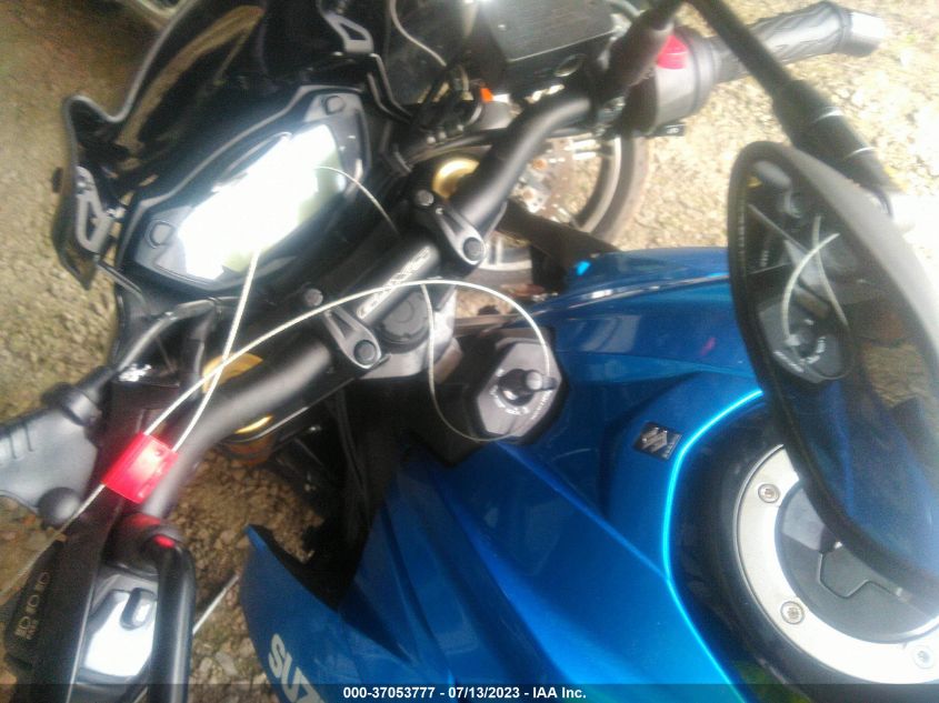 2022 SUZUKI GSX-S750 M/Z - JS1C533B8N7100840