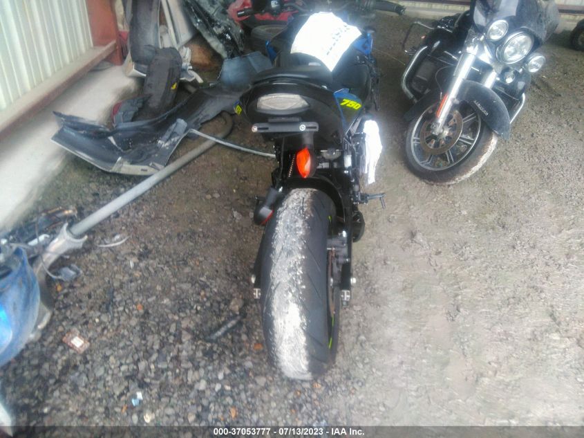 2022 SUZUKI GSX-S750 M/Z - JS1C533B8N7100840