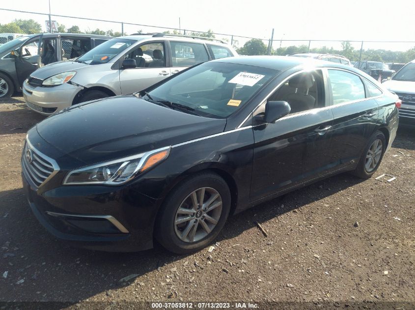2015 HYUNDAI SONATA 2.4L SE - 5NPE24AF0FH120967