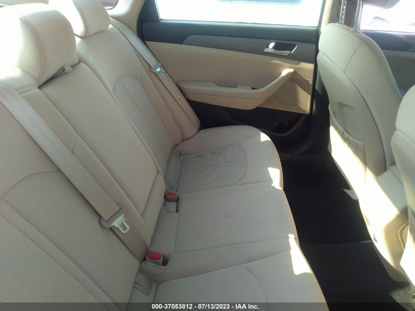 2015 HYUNDAI SONATA 2.4L SE - 5NPE24AF0FH120967