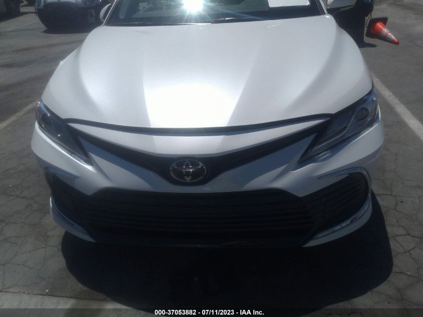 2022 TOYOTA CAMRY XLE - 4T1F11AK7NU026605