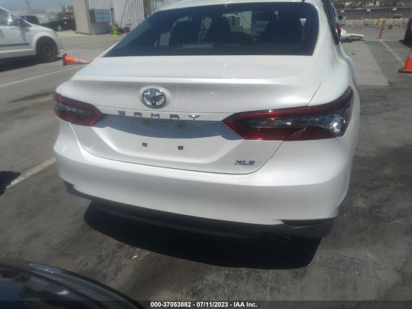 2022 TOYOTA CAMRY XLE - 4T1F11AK7NU026605