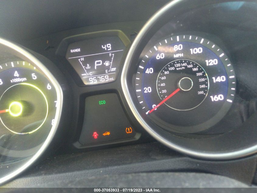 2015 HYUNDAI ELANTRA SE - 5NPDH4AE1FH590877