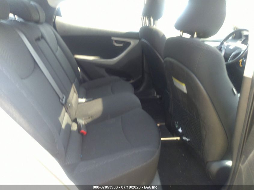 2015 HYUNDAI ELANTRA SE - 5NPDH4AE1FH590877